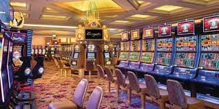 tokek88 login mobile app interface showing live blackjack table and betting options